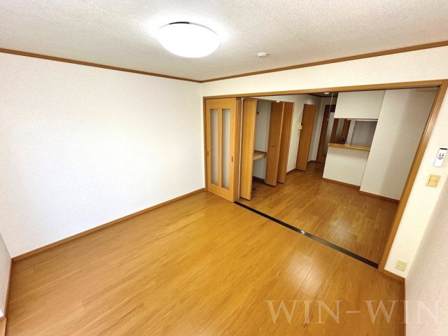 ウエスト 多米の寝室