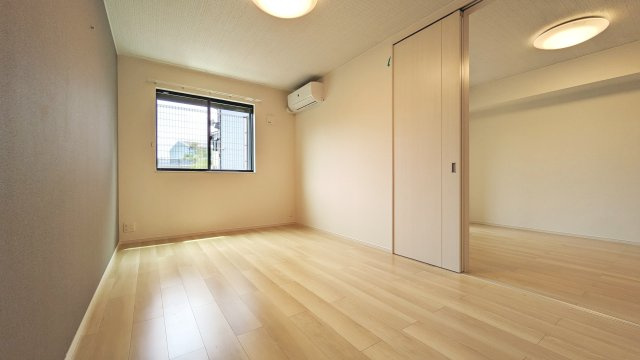 【寝室】