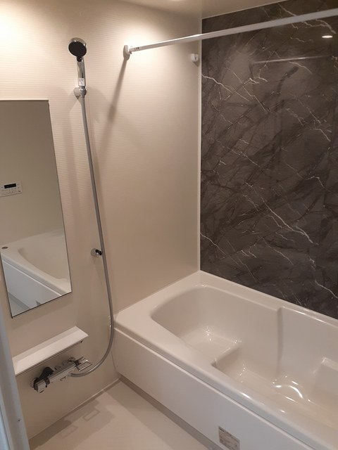 プリートFの浴室