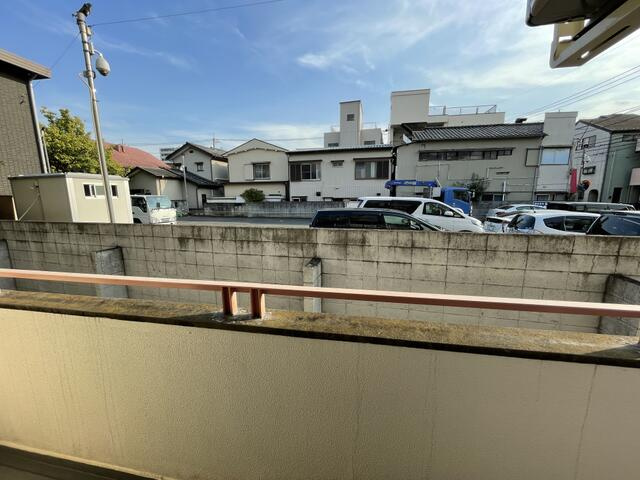 前面が駐車場のため日当たりも◎