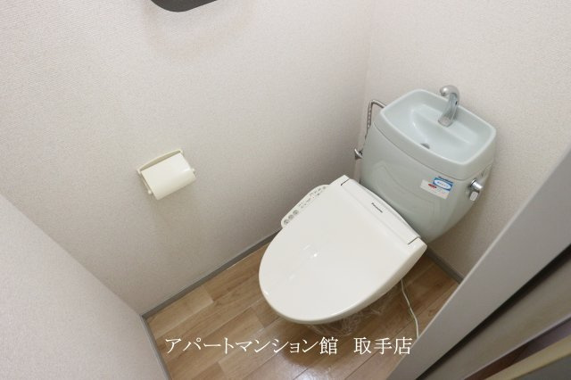 ヂュウファンズ戸頭　C棟のトイレ|類似物件