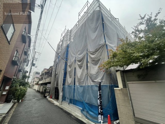 大阪市城東区鴫野西2丁目　2号棟の前面道路含む現地写真|前道4.0ｍ(2024年6月撮影)