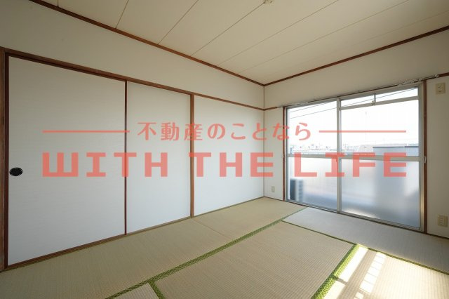 コーポ清風台【キャッシュバック対象物件】の和室|い草の香りが落ち着く素敵な和室です