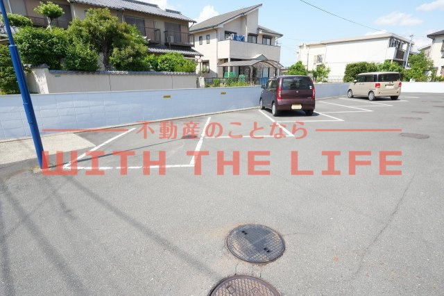 コーポ清風台【キャッシュバック対象物件】の駐車場|駐車場完備です