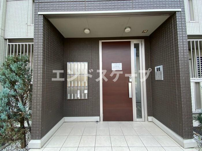 Ｄ'クレアーレのエントランス|高崎、前橋、伊勢崎エリアのお部屋探しはエンドスケープまで！お客様の理想お聞かせ下さい♪