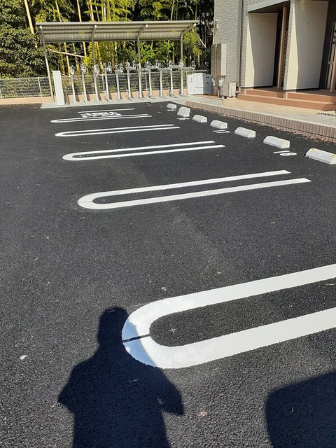 プリートHの駐車場