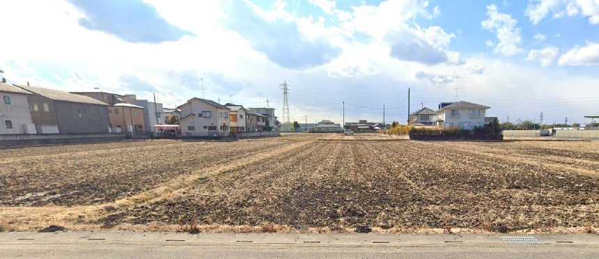 越谷市三野宮③　売地の外観|更地　有効敷地面積67坪！コンビニ徒歩４分！小・中学校まで徒歩１２分圏内♪