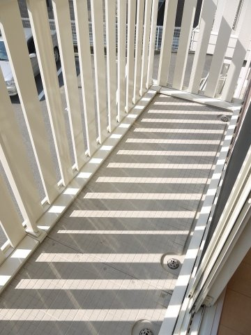 グランドマーニ　Aのバルコニー