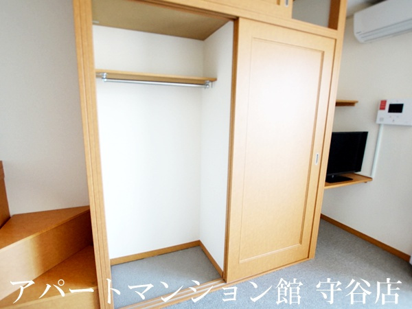 レオパレスグレイスの収納