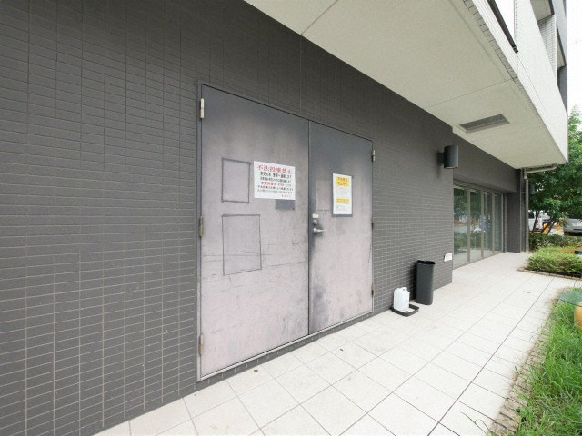 アプリーレ堺筋本町のロビー