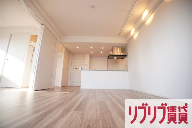 プライムメゾン千葉新町の居間・リビング