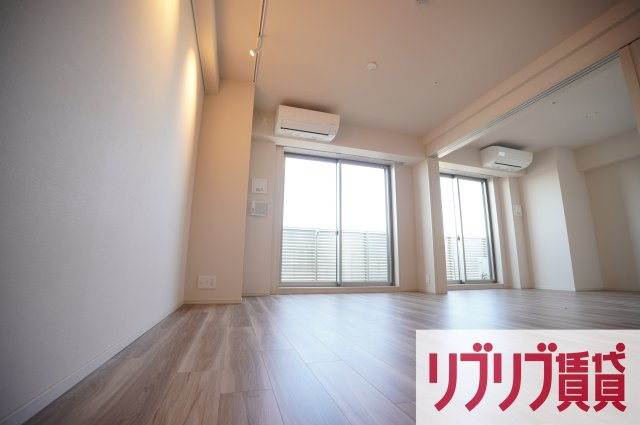 プライムメゾン千葉新町の居間・リビング