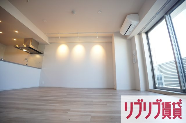 プライムメゾン千葉新町の居間・リビング