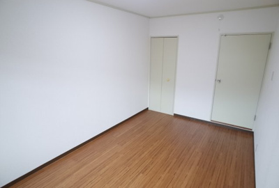 【洋室】 | サニーハウス岡本