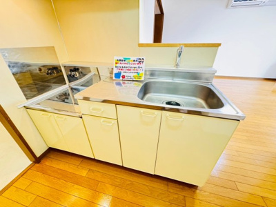 【キッチン】 | 【CP対象】ハートフルコート18 | コンパクトなキッチンで掃除もラクラク