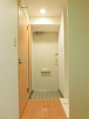 【玄関】 | コンドミニアム薬院駅 | 別号室の写真になります。現況優先。