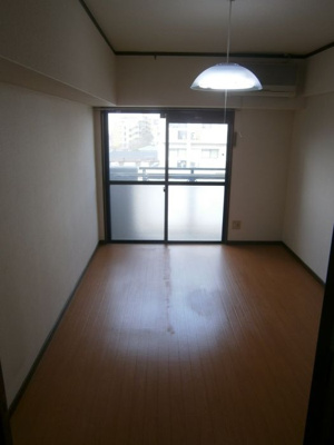 【設備】 | モア・フィールド春日公園 | 別号室の写真になります。現況優先。