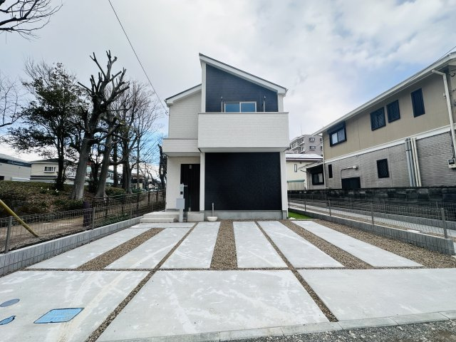 平塚市纒　新築2棟の外観