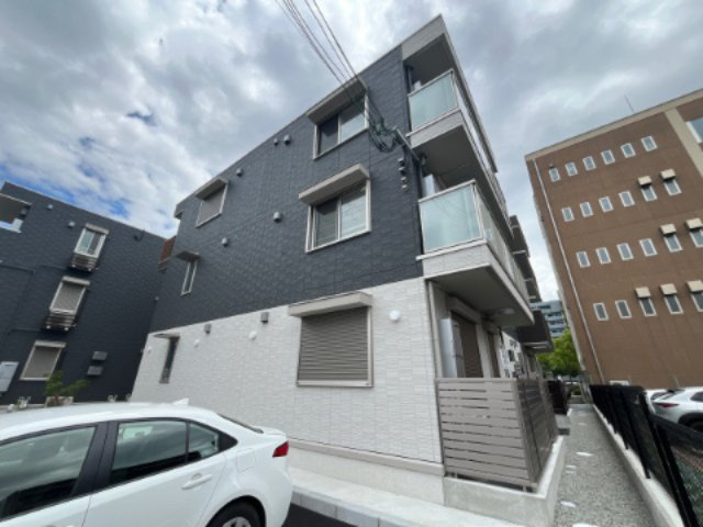 D-PLACE駅南大路の外観