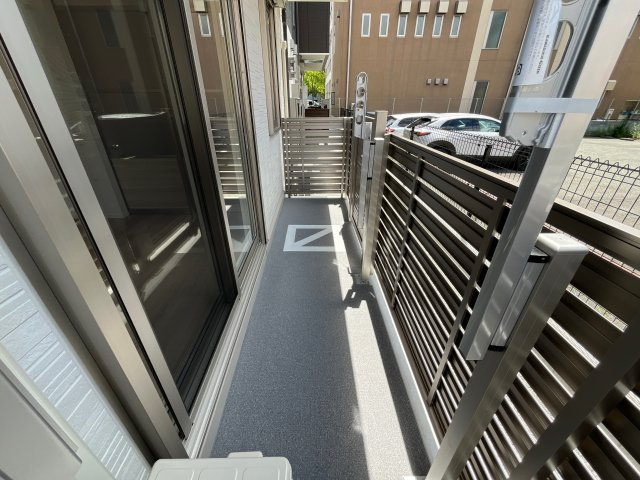 D-PLACE駅南大路のバルコニー