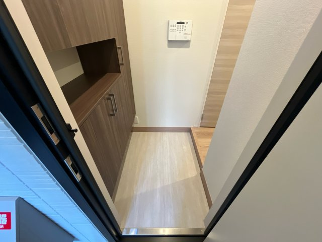 D-PLACE駅南大路の玄関