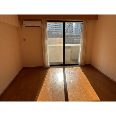 【居間・リビング】 | リンデン東薬院 | 別号室の写真になります。現況優先。