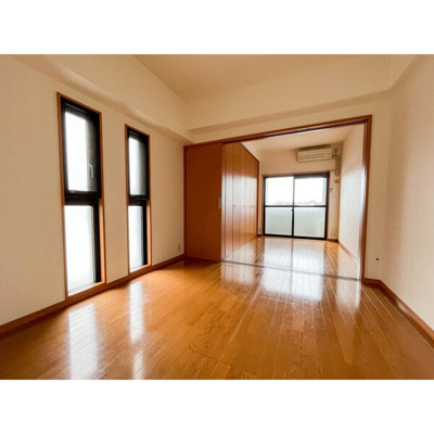 【居間・リビング】 | ツインコート高宮 | 別号室の写真になります。現況優先。