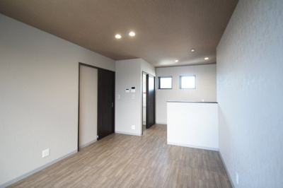 【居間・リビング】 | Garage position 鹿沼