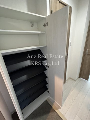 【玄関】 | GRAN南堀江 | トールタイプの下駄箱！玄関はいつも片付きます！