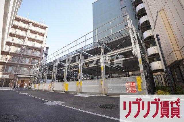 プライムメゾン千葉新町の駐車場