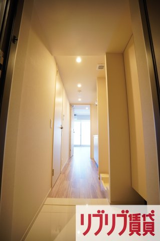 プライムメゾン千葉新町の玄関