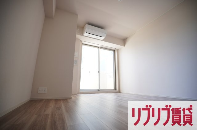 プライムメゾン千葉新町の居間・リビング