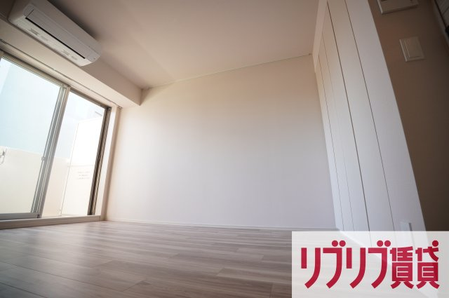 プライムメゾン千葉新町の居間・リビング