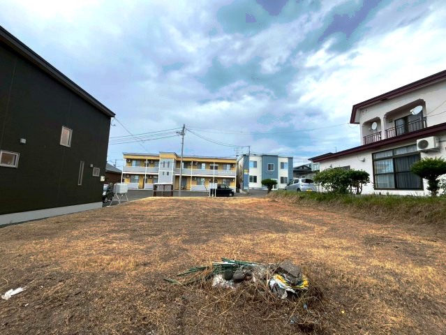 【外観】 | 北見市柏陽町土地 | 6月初旬に電柱移設、支線がなくなりました。
7月中旬ゴミステーション移動済み