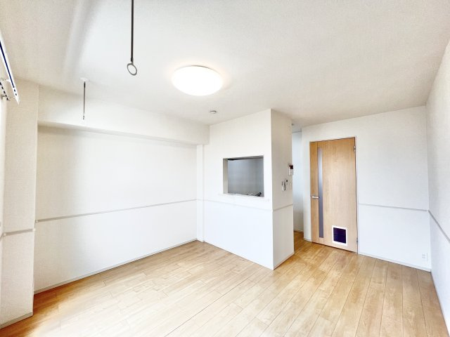 クレアージュの居間・リビング|こちらのリビングで趣味の時間をお楽しみください