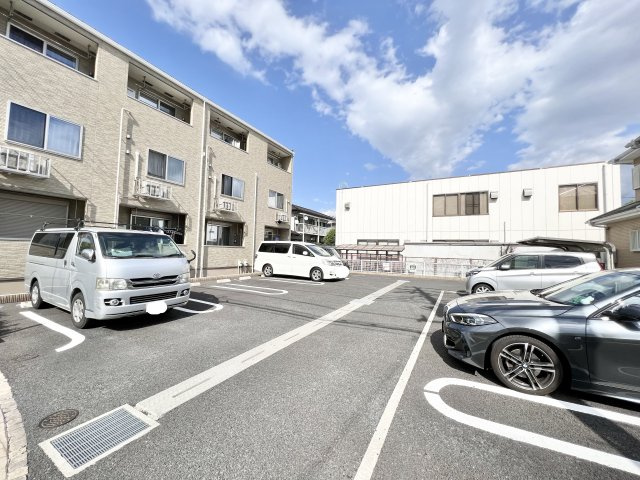 クレアージュの駐車場|駐車スペースもあります