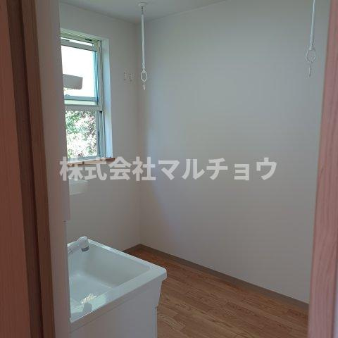 スマイリア三軒屋の内装|明るい色調の室内です