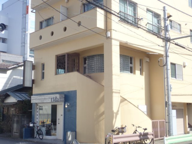 貸店舗・事務所　平ビルの外観|落ち着いた雰囲気の外観です