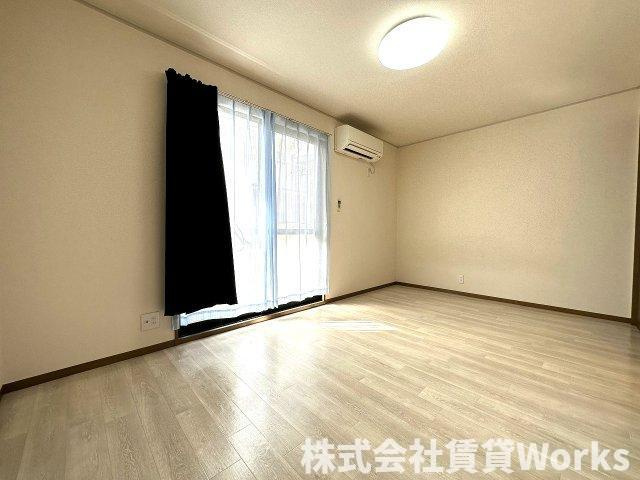 クレアコートAの居間・リビング|居間です