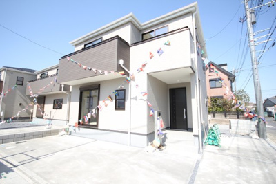 【外観】 | 三郷市上口3期1号棟 | 南東角地で陽当り良好