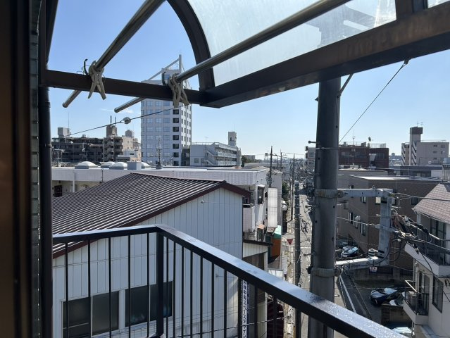 レジデンス西川口のバルコニー