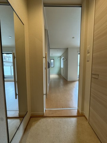 【玄関】ジョイア白島 