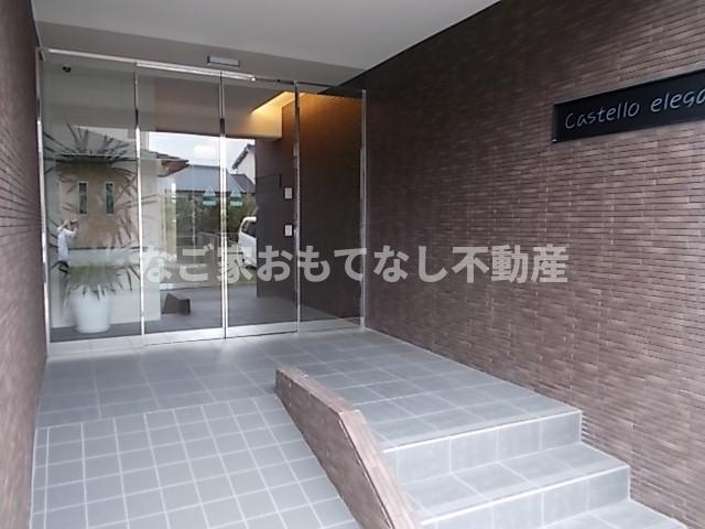 【エントランス】 | カステッロエレガンテ