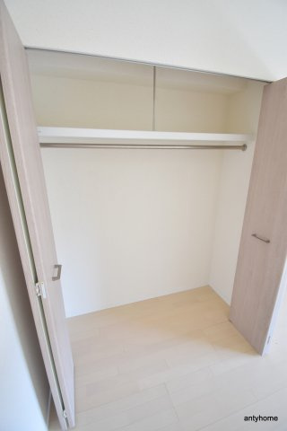小西マンション　仲介手数料無料の収納