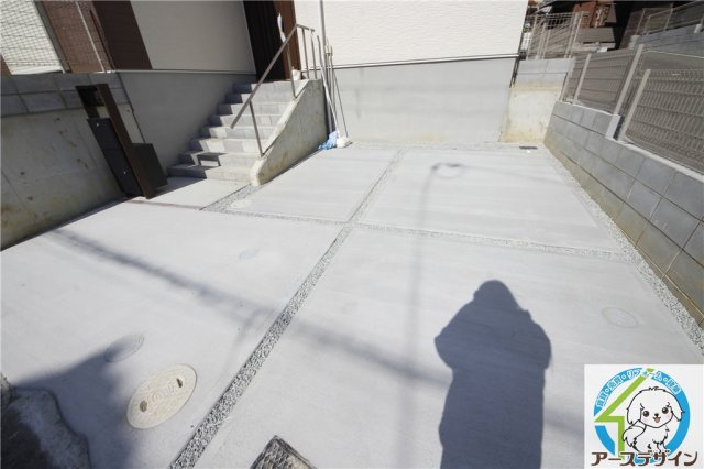 【アースデザイン】内覧可能◎　駐車場並列2台可能　藤江駅徒歩6分♪　明石市第6藤江の駐車場