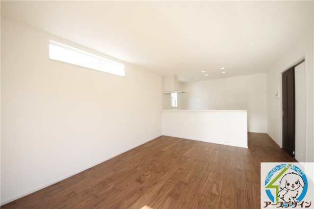 【アースデザイン】内覧可能◎　駐車場並列2台可能　藤江駅徒歩6分♪　明石市第6藤江