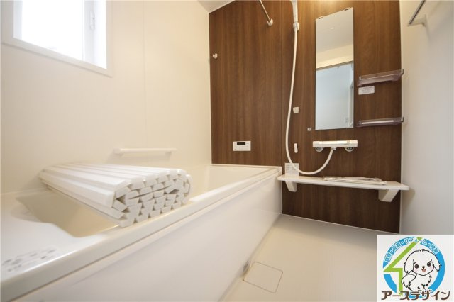 【アースデザイン】内覧可能◎　駐車場並列2台可能　藤江駅徒歩6分♪　明石市第6藤江の浴室