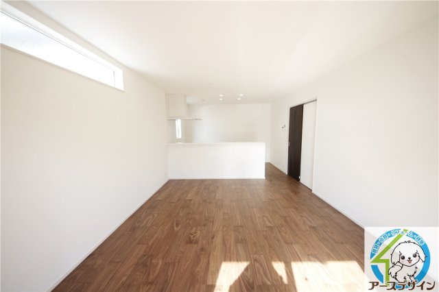 【アースデザイン】内覧可能◎　駐車場並列2台可能　藤江駅徒歩6分♪　明石市第6藤江の居間・リビング