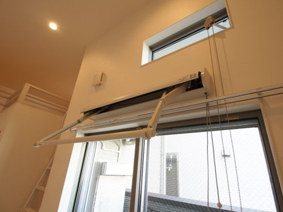 【設備】 | フォンテンブロー初芝 | 室内物干し