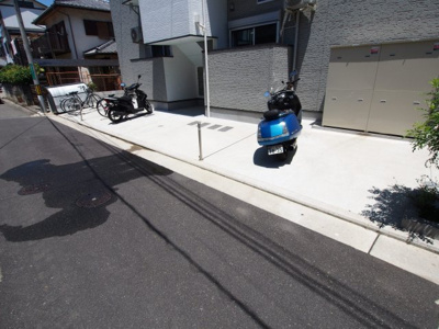 【その他共用部分】 | フォンテンブロー初芝 | 駐輪場